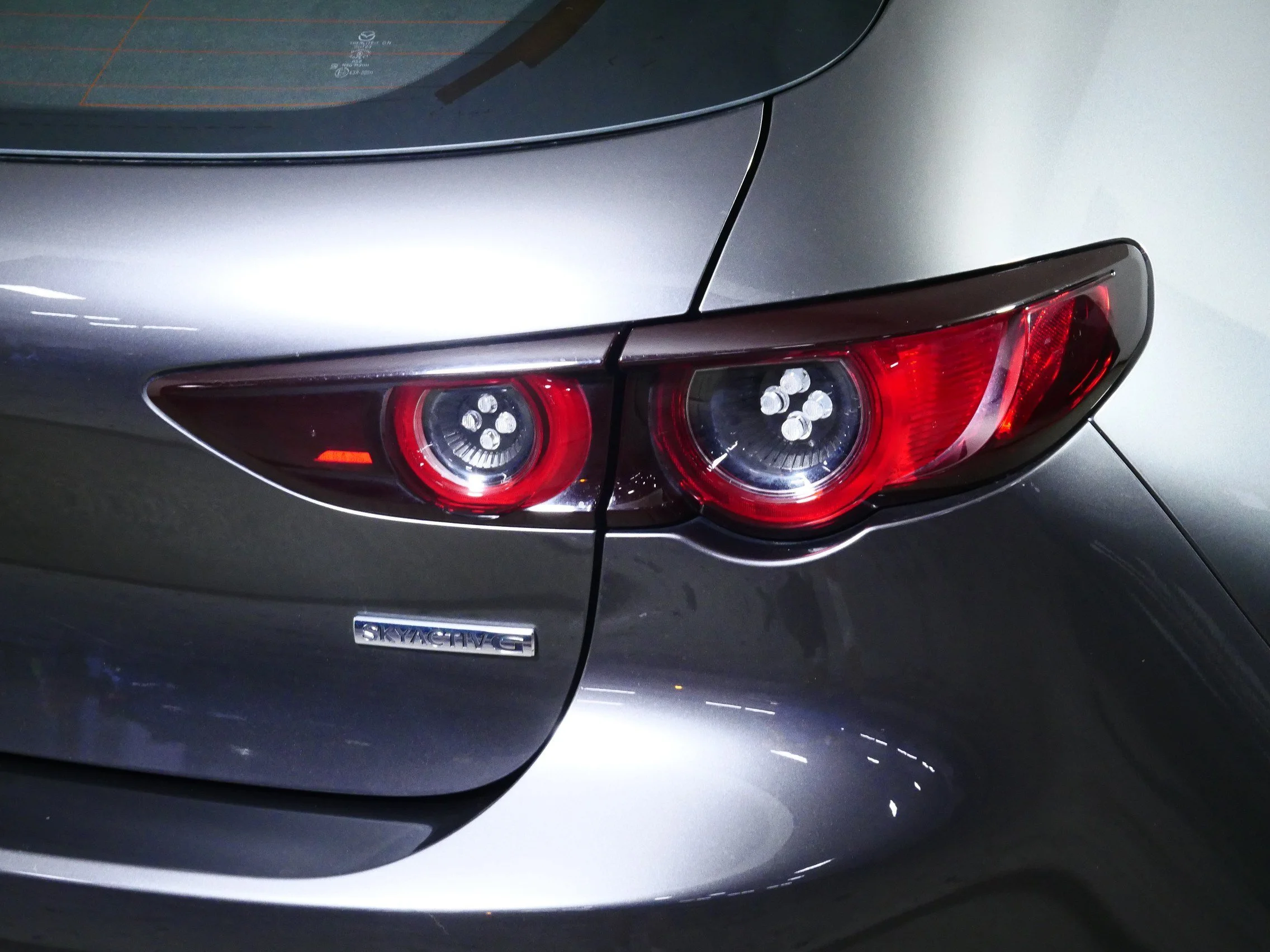 Used 2019 Machine Gray Metallic Mazda  image 17
