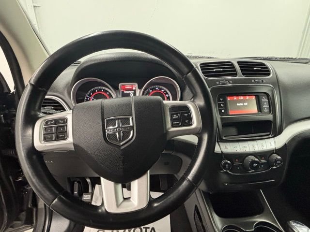 Used 2018 Gray Dodge SE image 17
