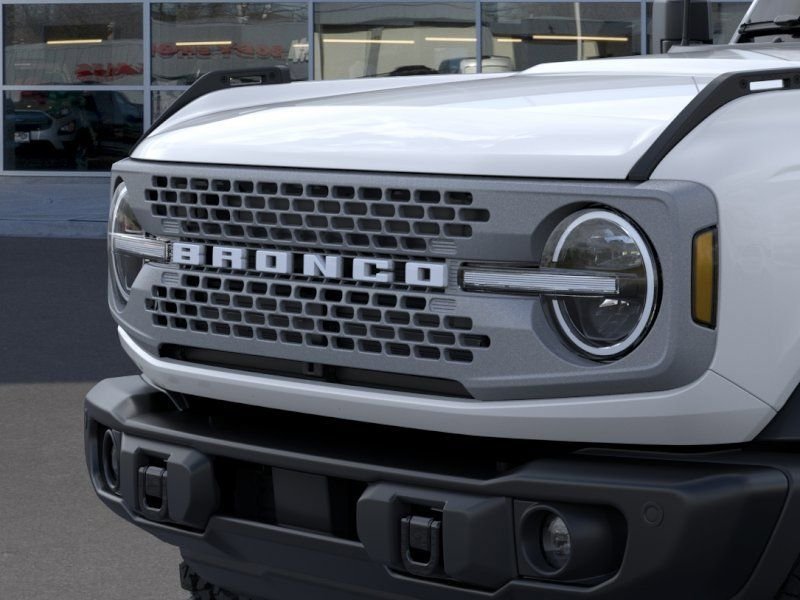 New 2026 Oxford White Ford Badlands® image 19