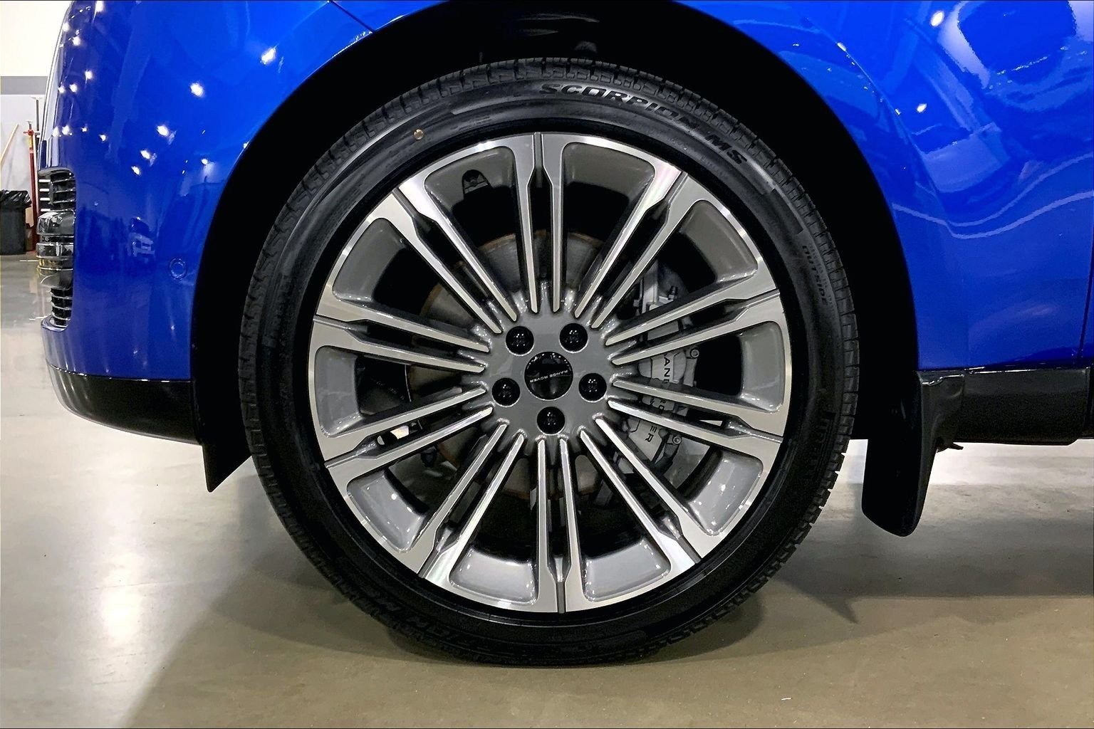 New 2026 Velocity Blue Land Rover SE image 11