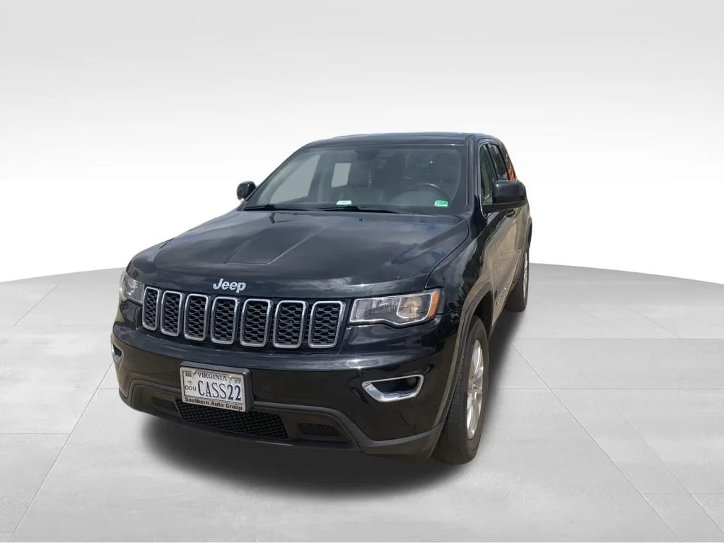 Used 2022 Black Jeep Laredo E image 4