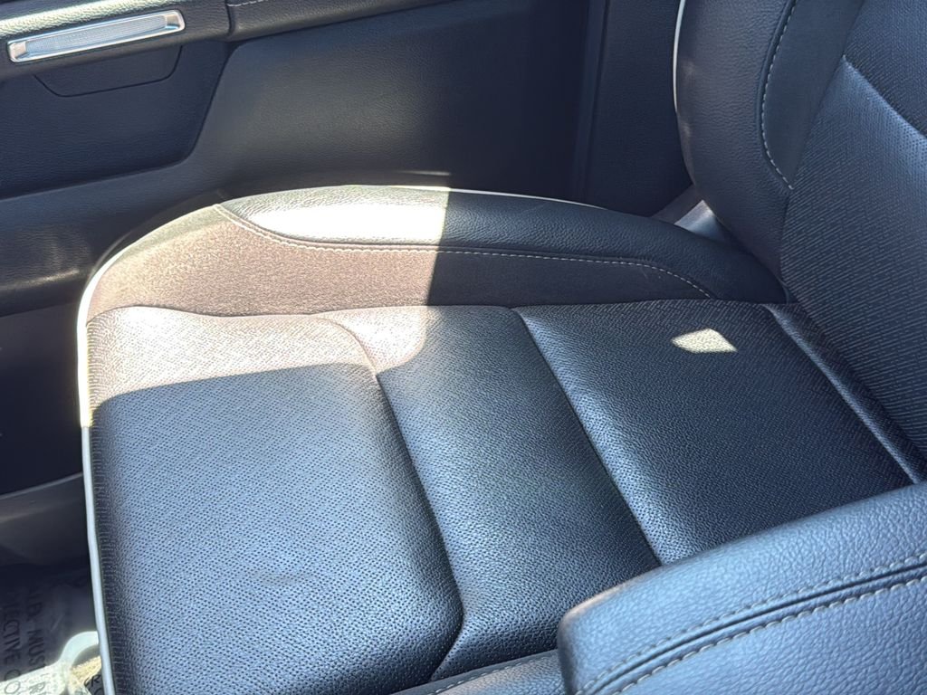Used 2024 Silver Ram Laramie image 24