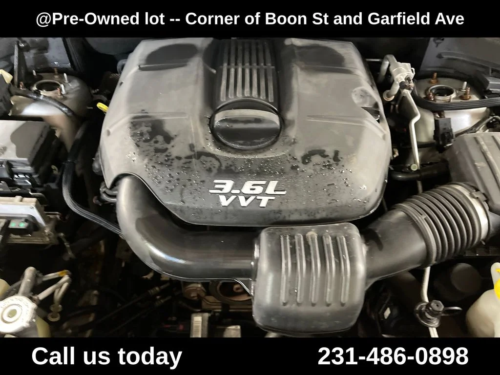 Used 2012 Silver Jeep Laredo image 10