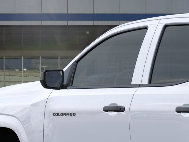 New 2026 Summit White Chevrolet WT image 12