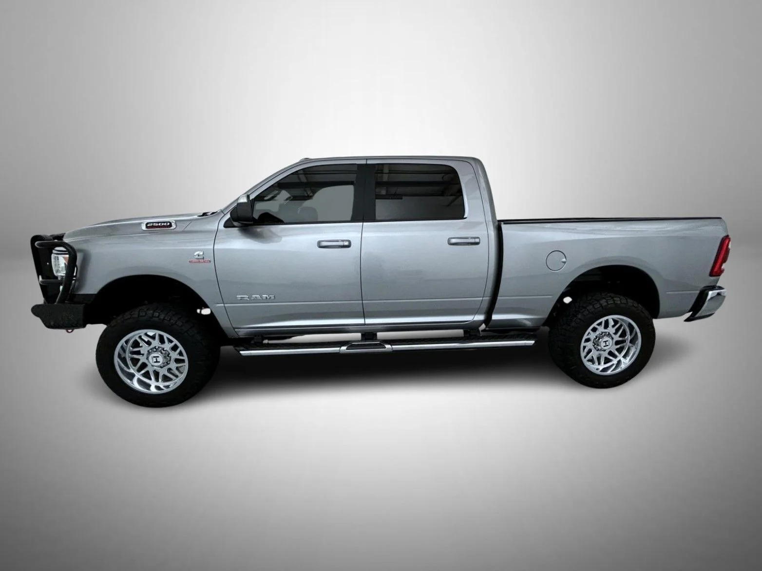Used 2022 Silver Ram Big Horn image 8
