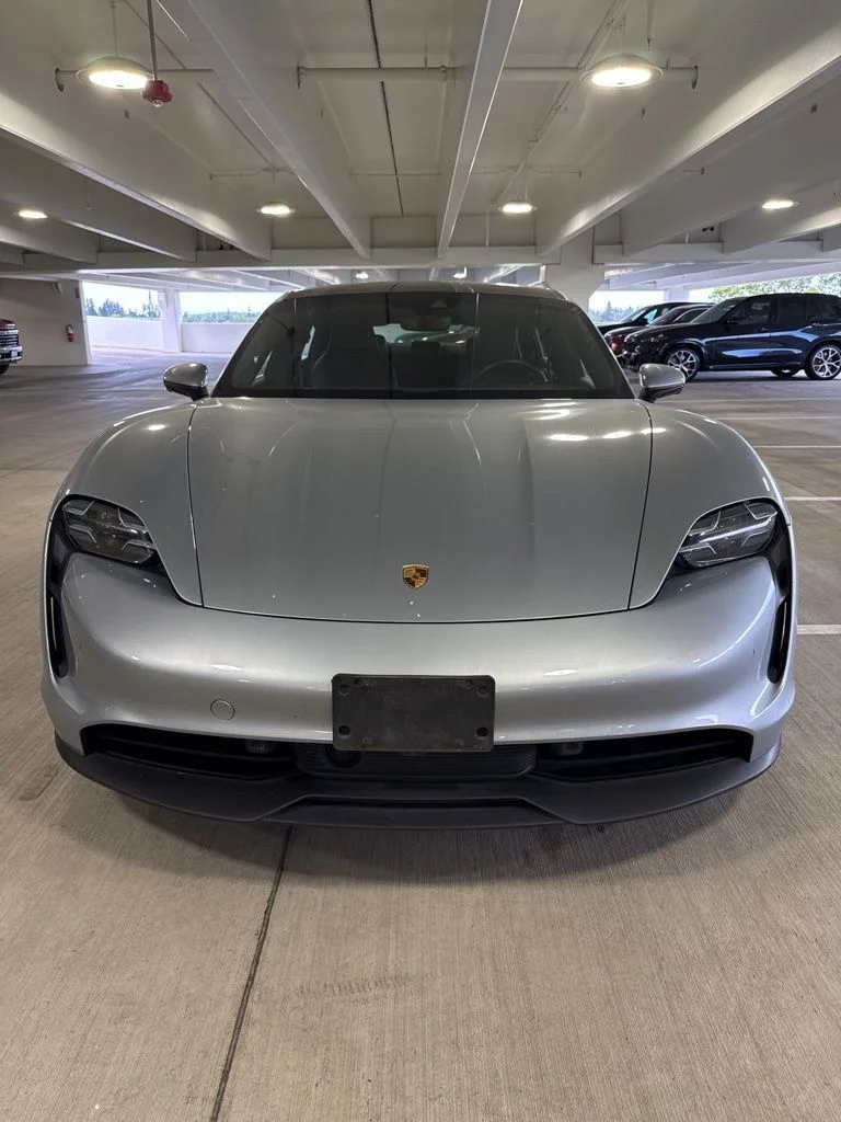 Used 2020  Porsche 4S image 2