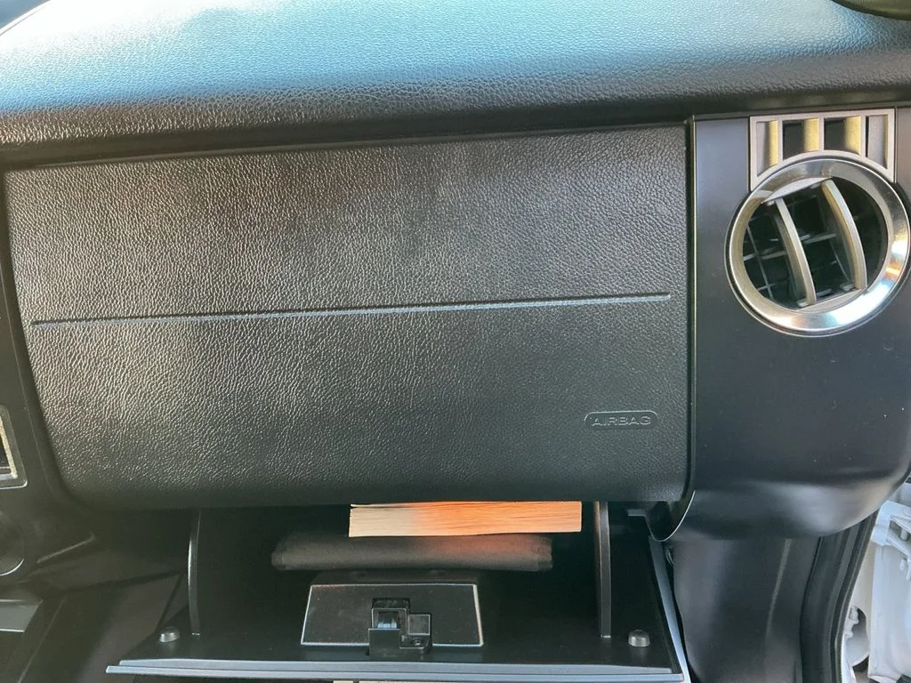 Used 2016 White Ford XL image 27