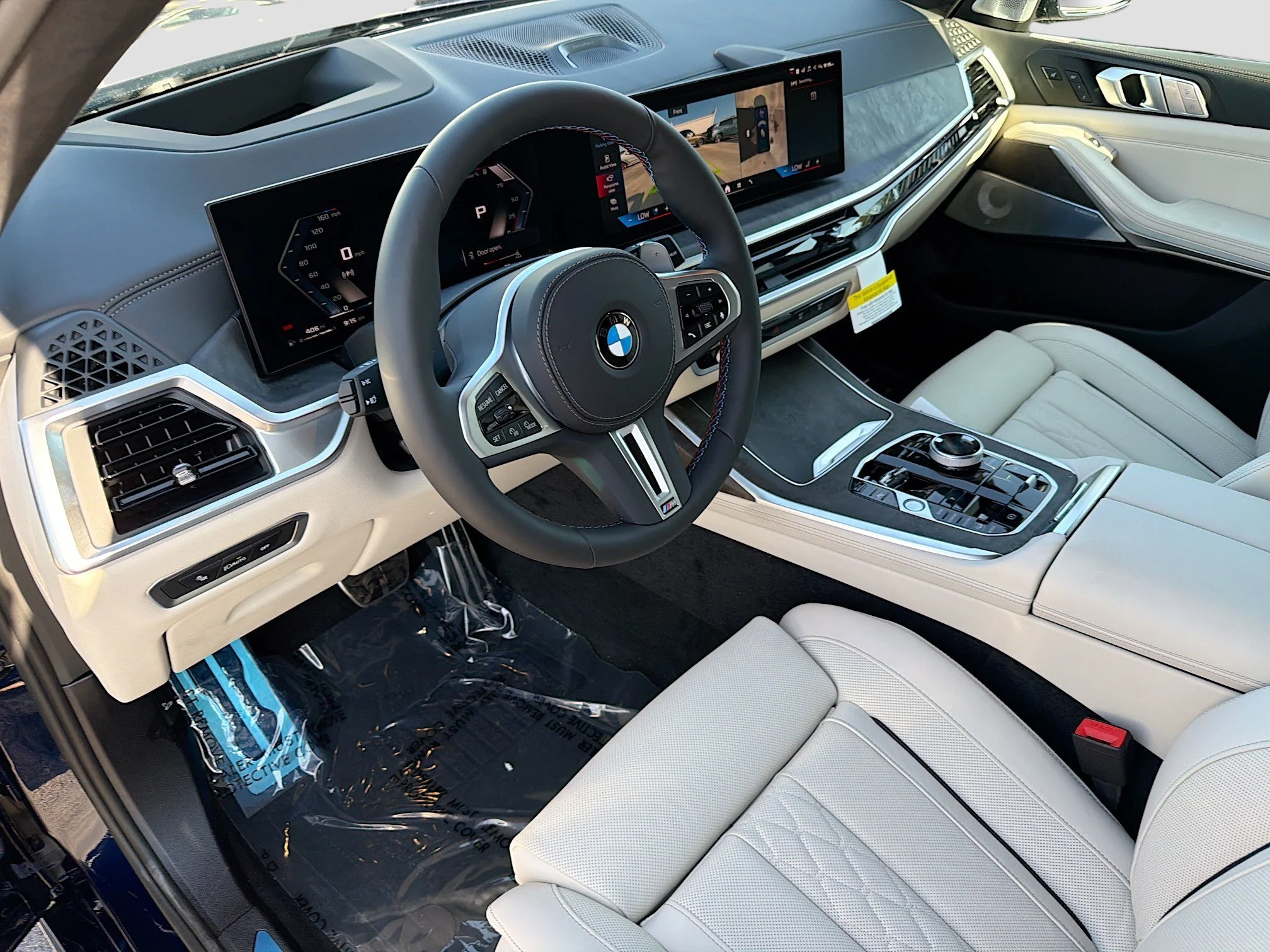 New 2027 Tanzanite Blue II Metallic BMW M60i image 25