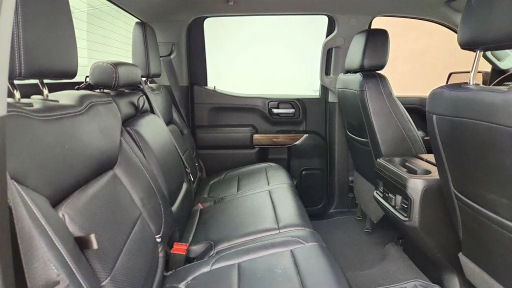 Used 2022 Iridescent Pearl Tricoat Chevrolet 4WD Crew Cab 147