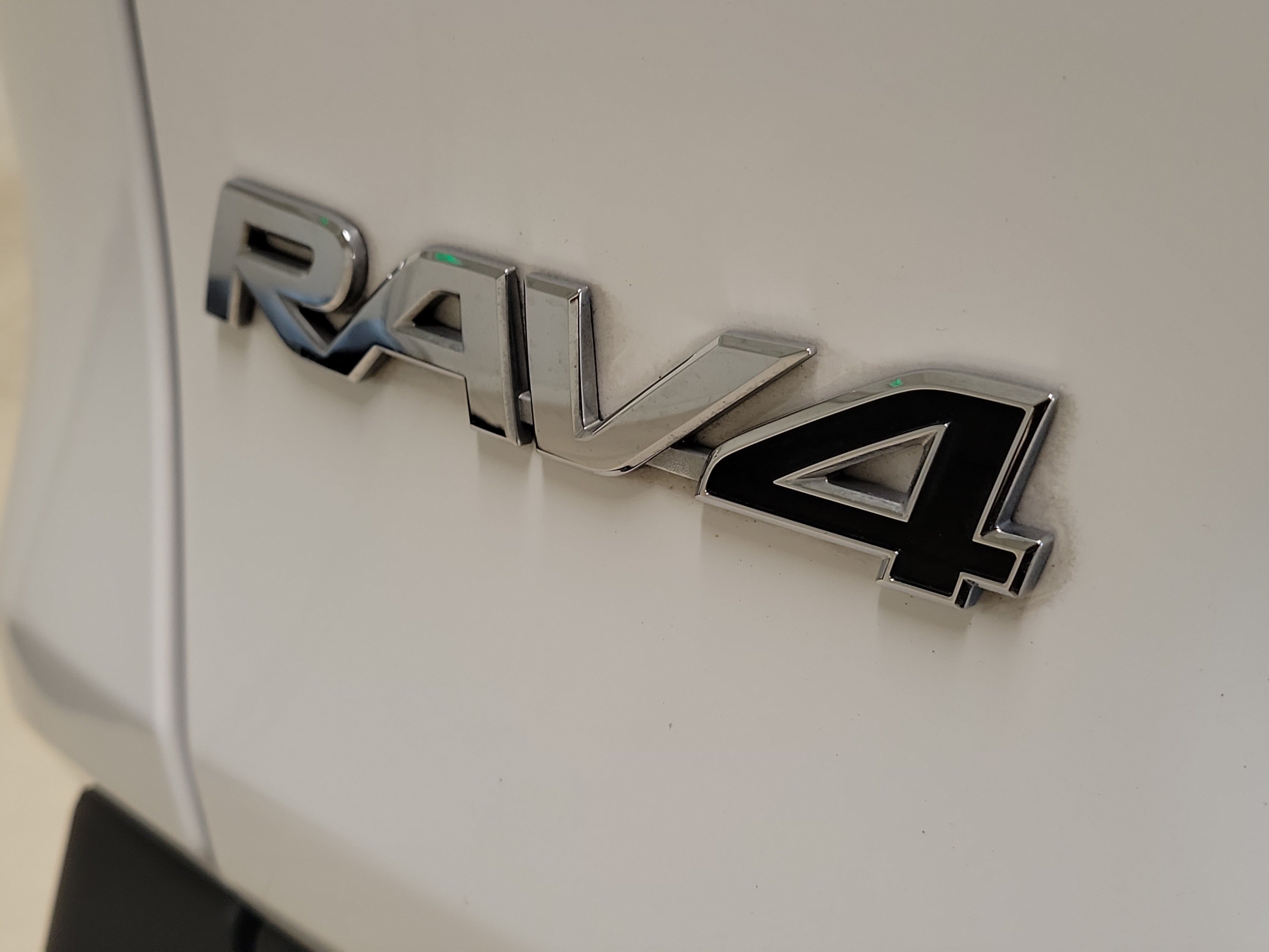 Certified Used 2024 Ice Toyota Hybrid LE image 9