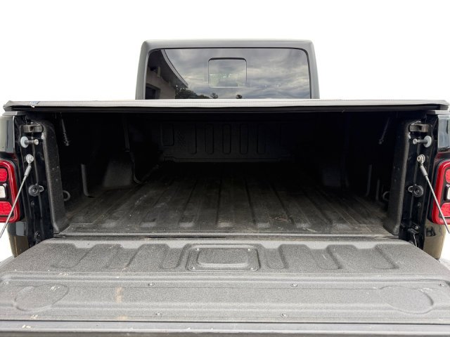 Used 2020 Black Jeep Overland image 38