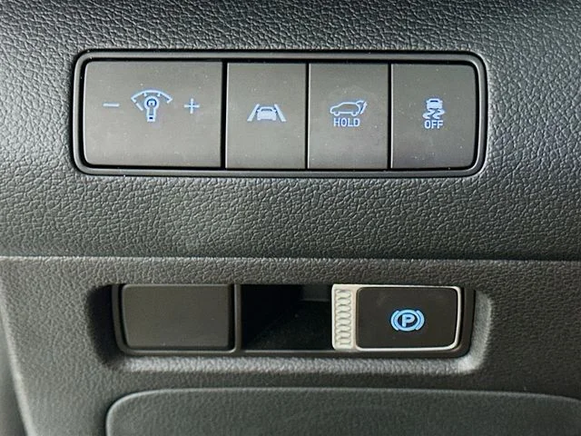 Certified Used 2023 White Hyundai SEL image 21