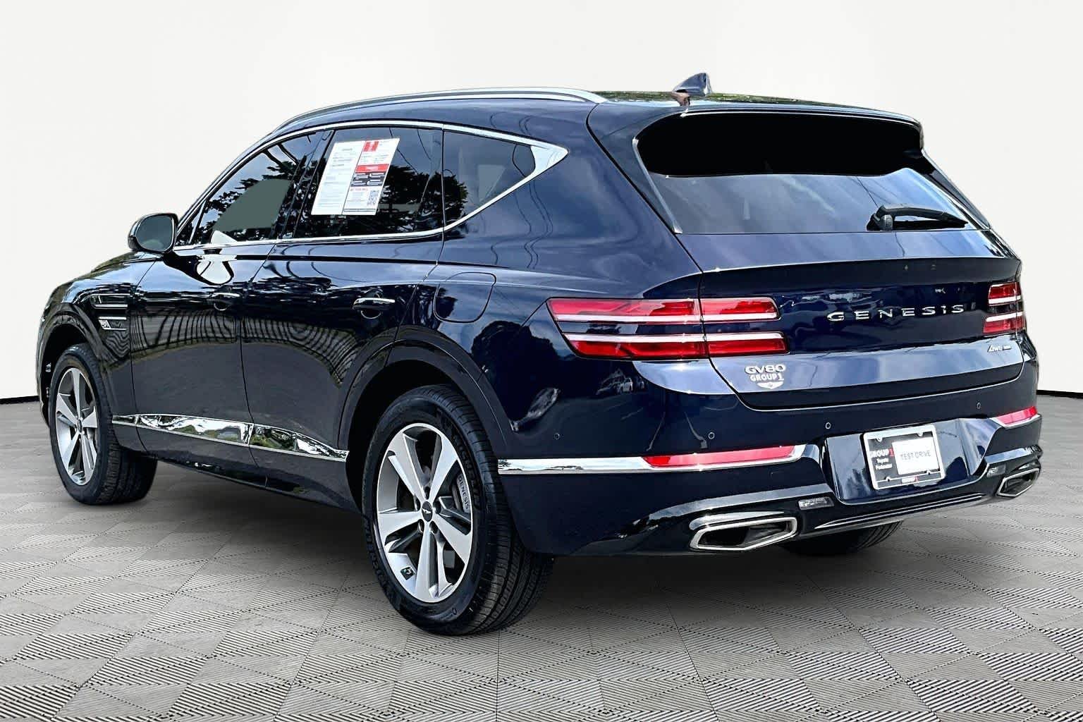 Used 2024 Capri Blue Genesis  image 12