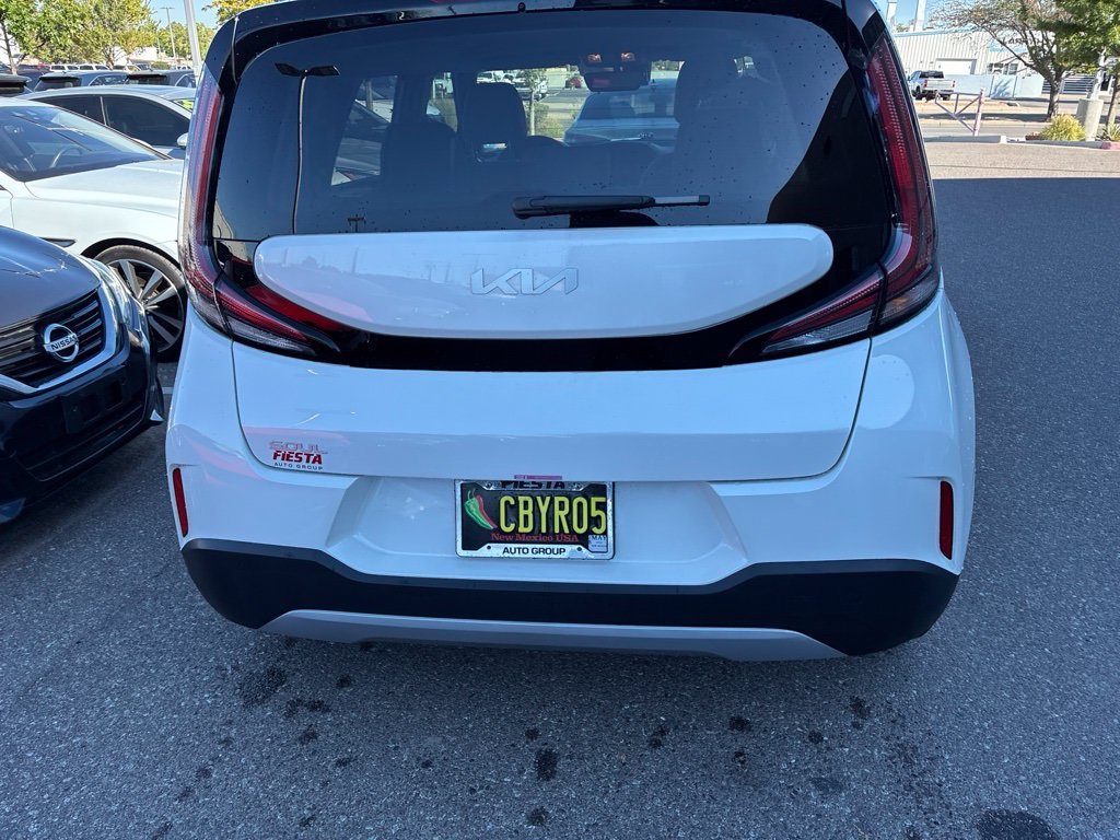 Used 2025 White Kia LX image 19