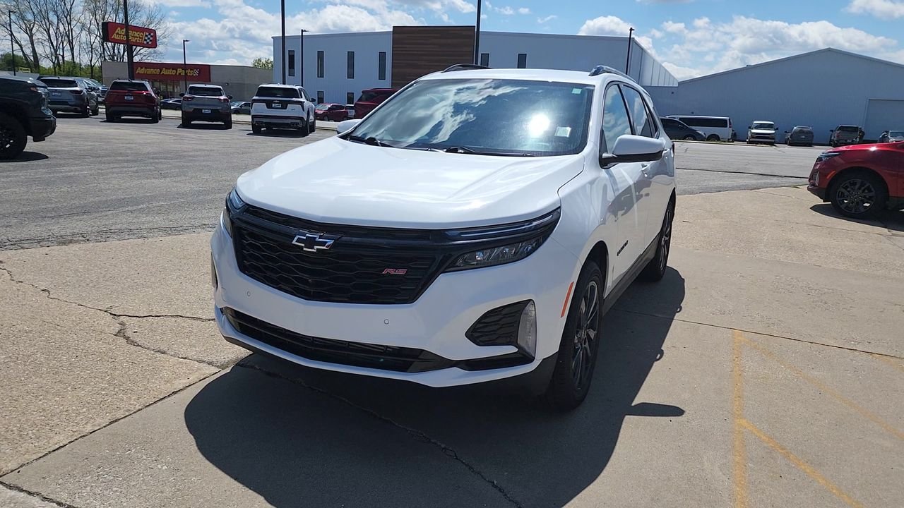 Used 2024 Summit White Chevrolet RS image 4