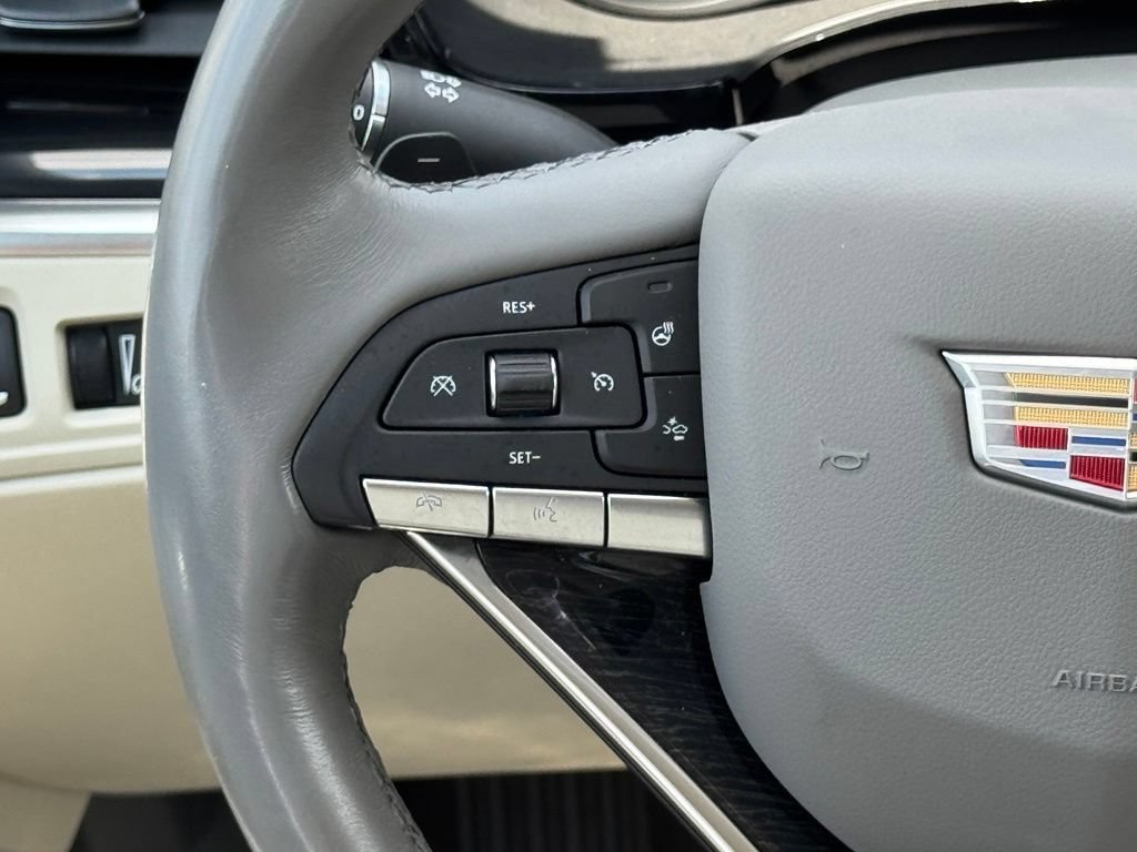 Used 2020 CRYSTAL WHITE TRICOAT Cadillac FWD Premium Luxury image 26