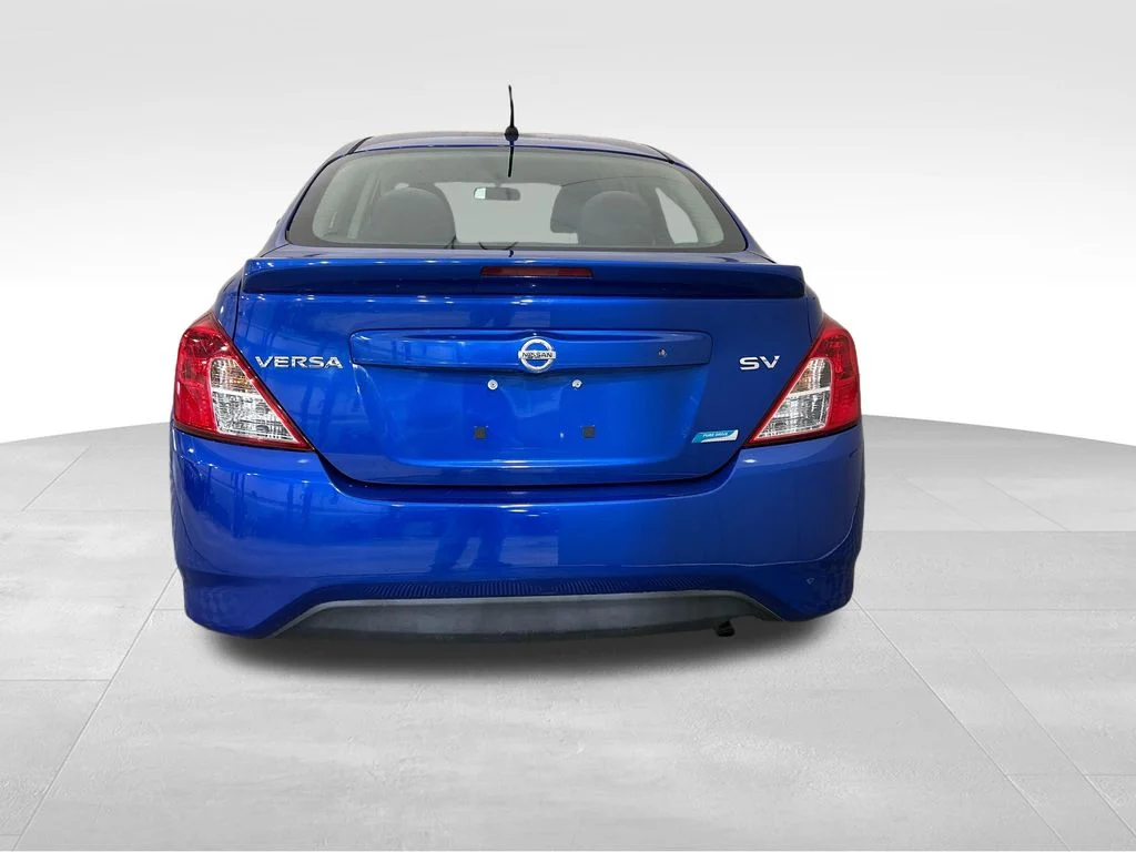 Used 2016 Blue Nissan 1.6 SV image 4