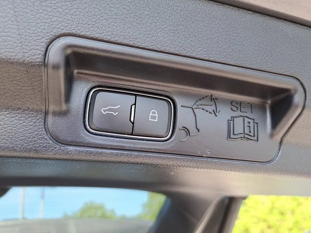 Used 2021 Gray Ford XLT image 29