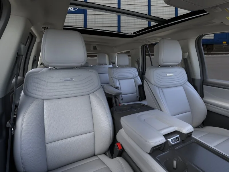 New 2026 Oxford White Ford Platinum® image 23