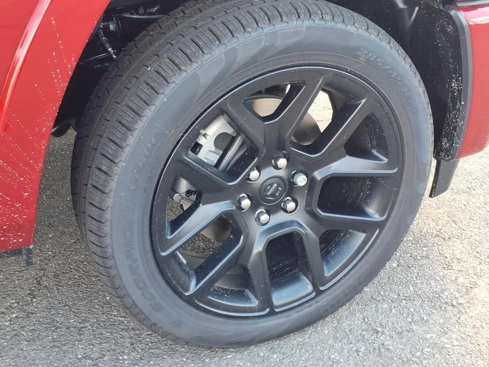 New 2026 Molten Red Pearl-Coat Exterior Paint RAM Laramie image 14