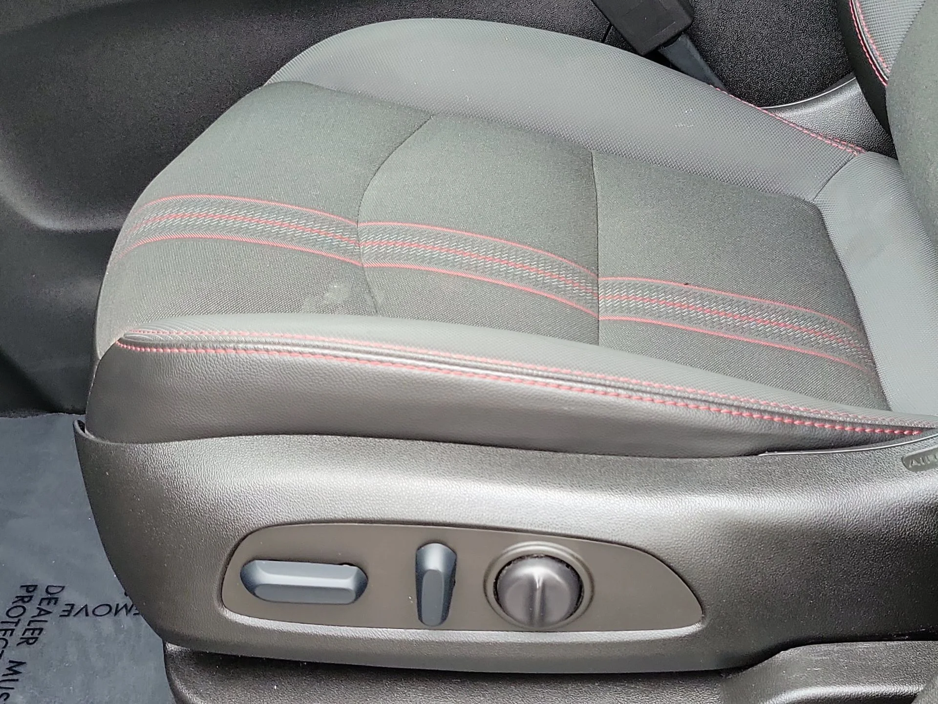 Used 2022 Red Chevrolet RS image 13
