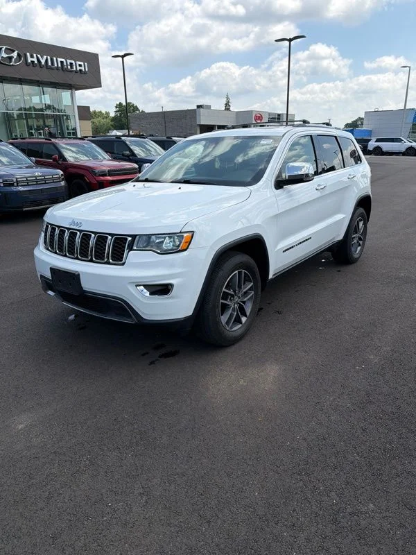 Used 2018 White Jeep Limited image 2