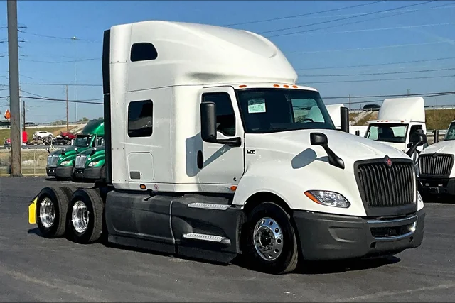 Pre-Owned 2022 International LT625 6x4 Sleeper
