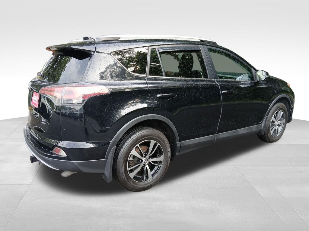 Used 2016 Black Toyota XLE image 12