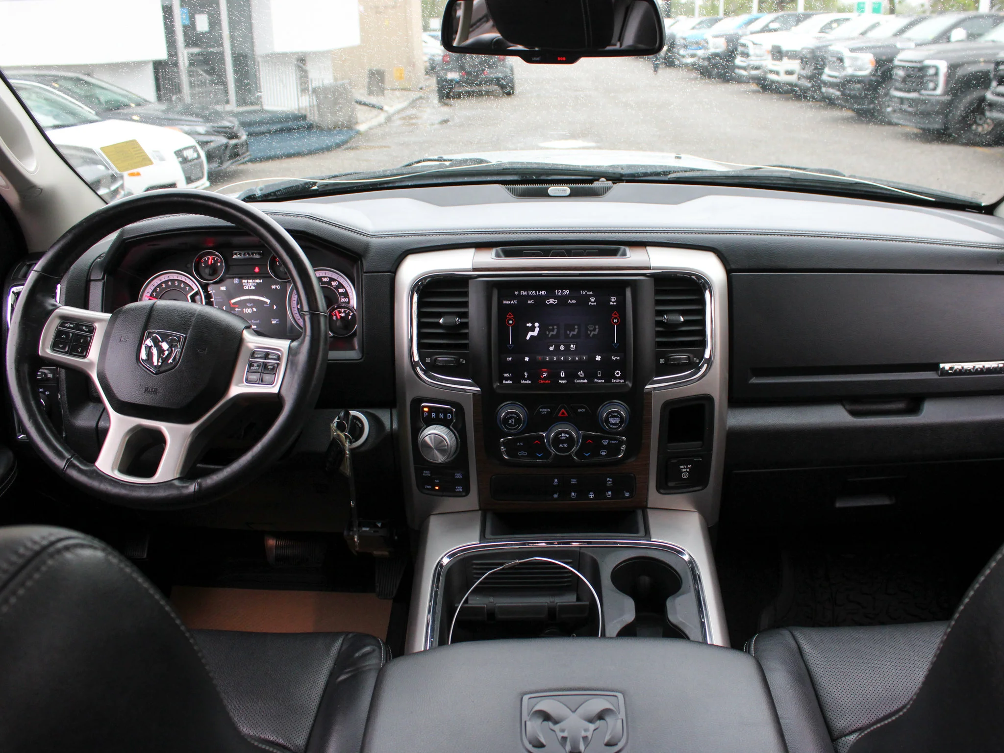 Used 2018 Silver RAM Laramie * HEMI V8 | 3M PPF | Alpine | Apple CarPlay | Tonneau Cover | Sunroof | Heated Seats image 4