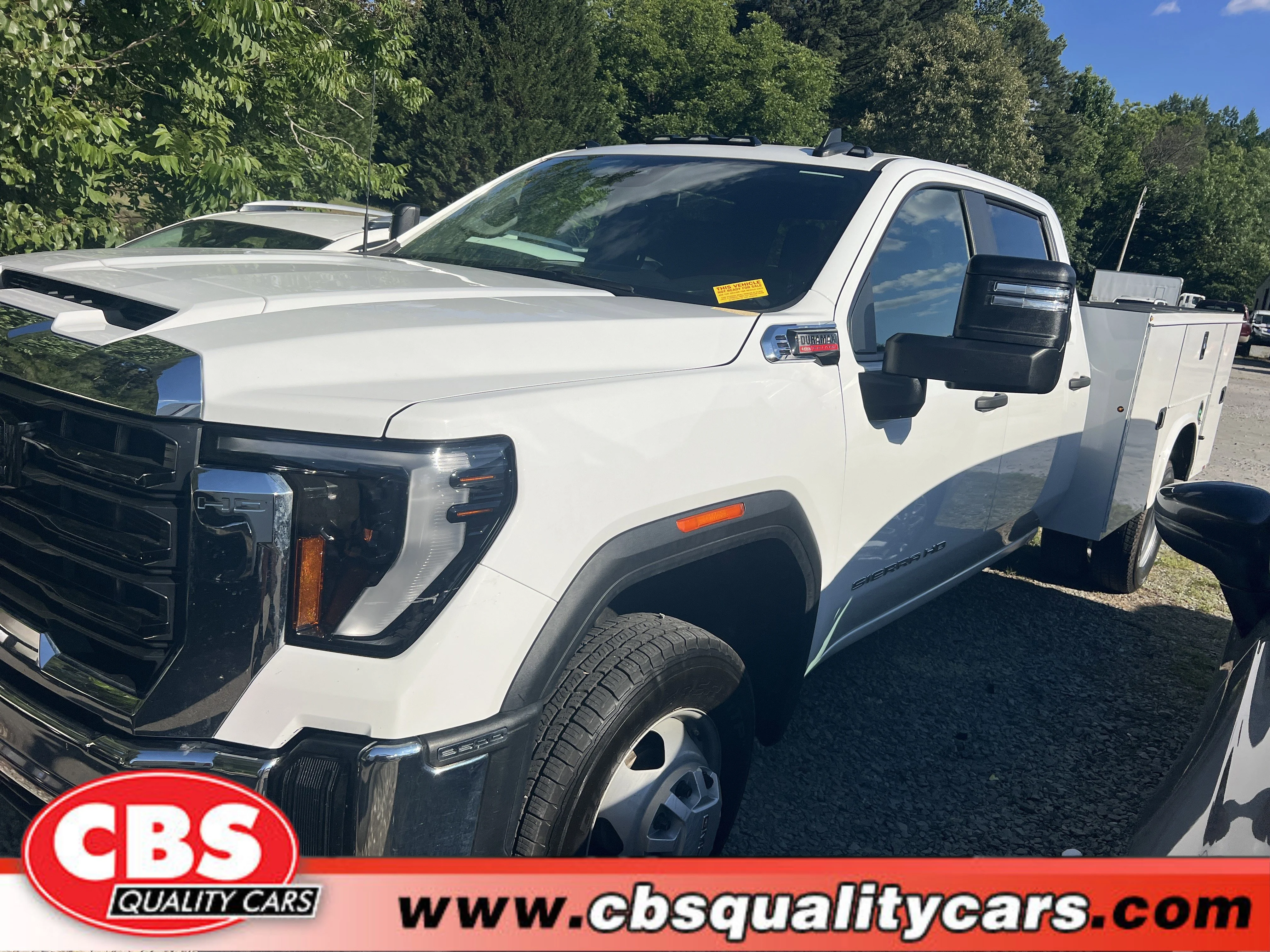 2024 GMC Sierra 4WD Crew Cab Standard Box Pro's photo