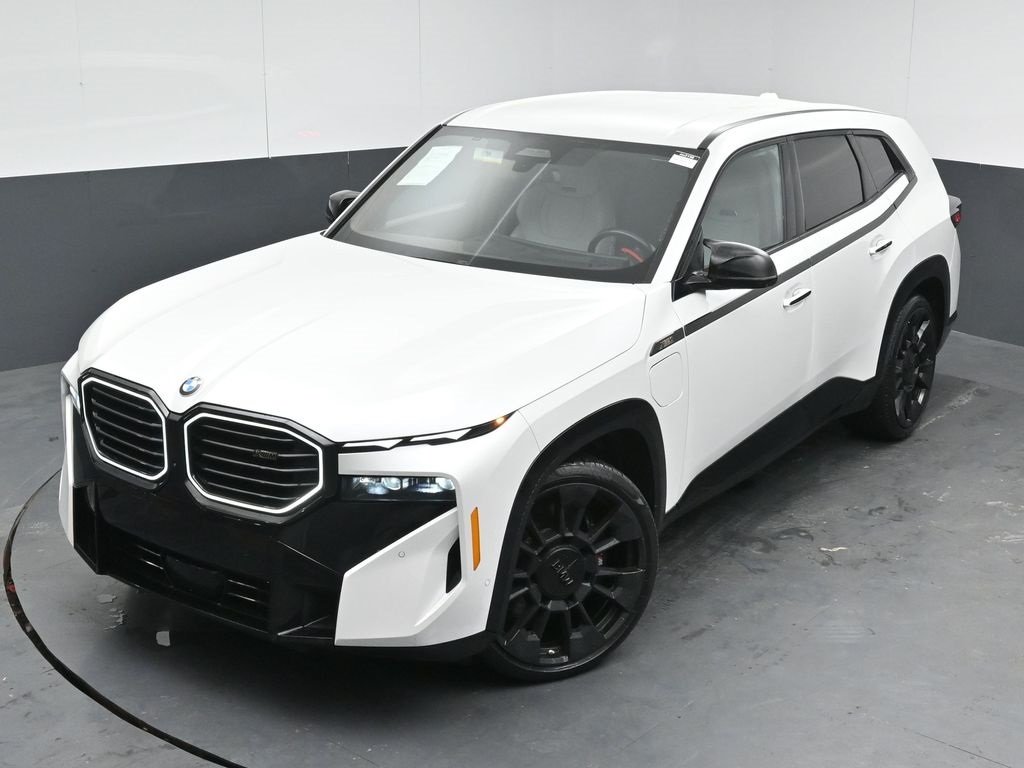 2023 BMW XM - Image 41