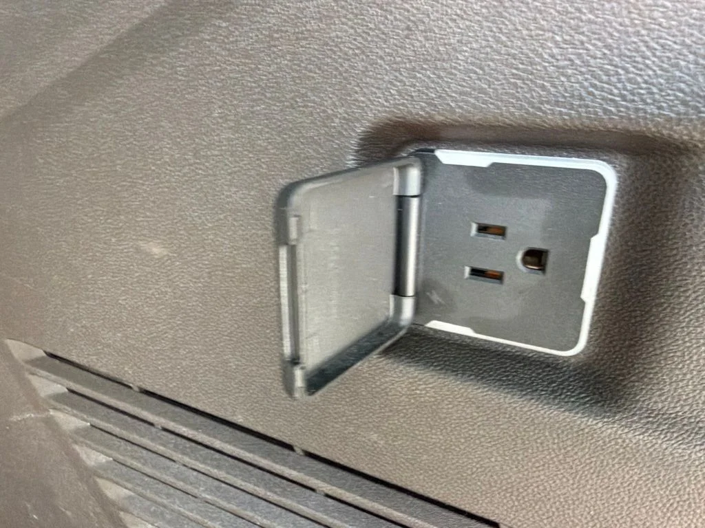 Used 2024 White Chevrolet LT image 12