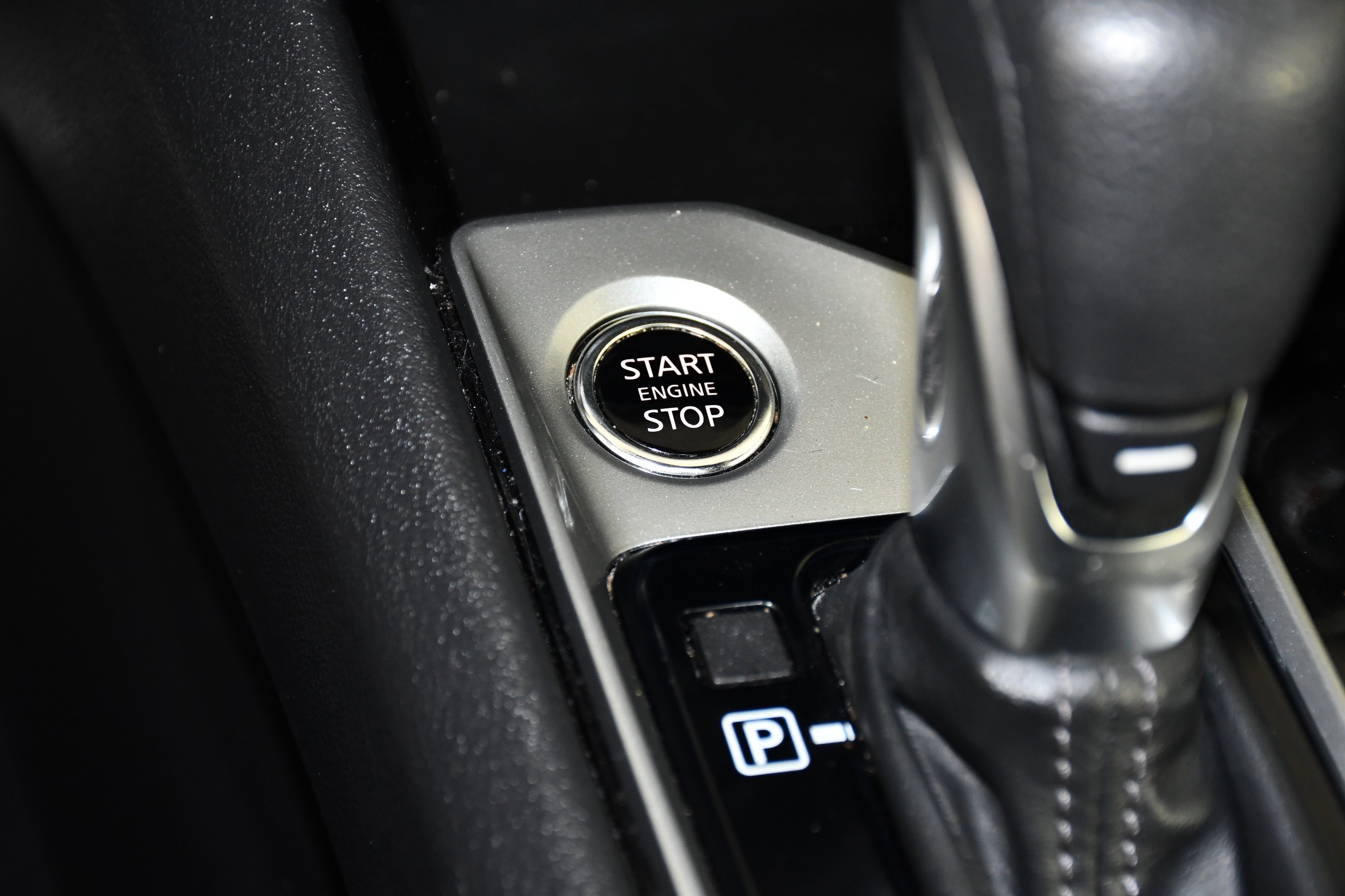 Used 2024 Super Black Nissan 2.5 SV image 25