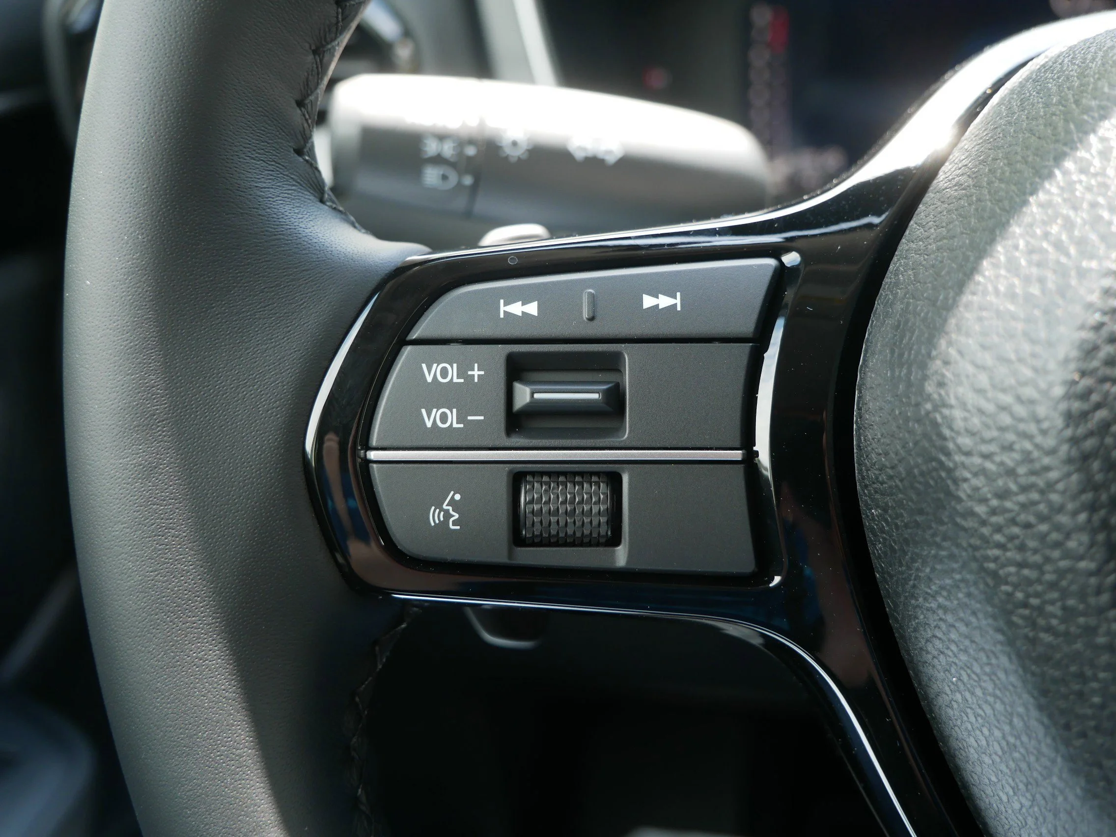 New 2026 Sonic Gray Pearl Honda RTL image 9