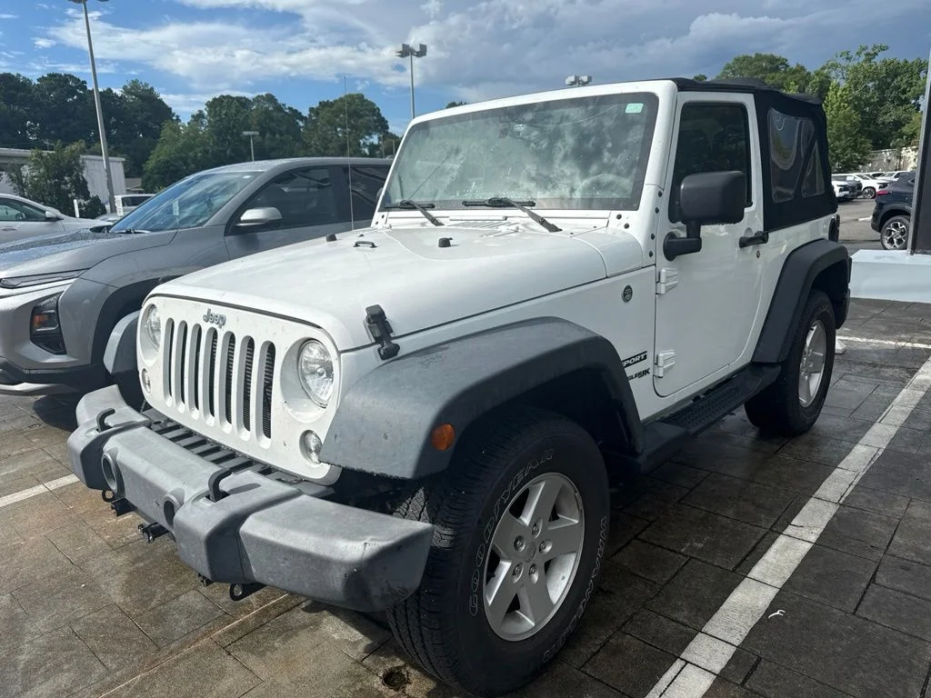 Used 2018 White Jeep Sport image 1