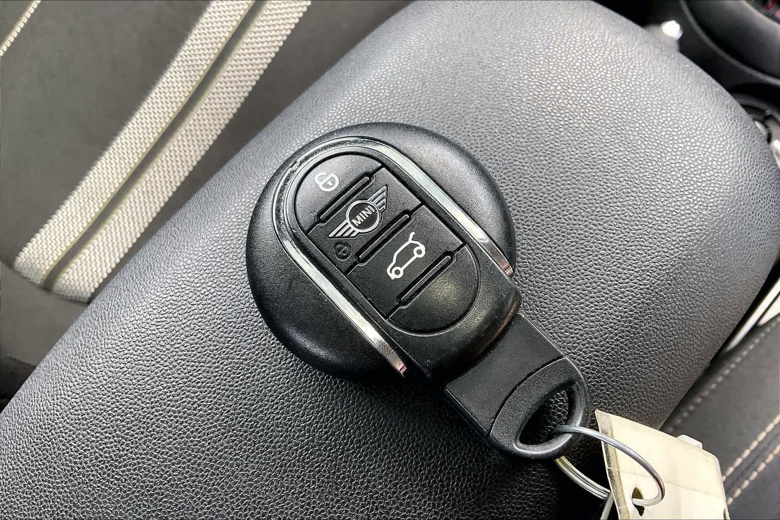 Used 2019 Thunder Grey Metallic MINI John Cooper Works image 14