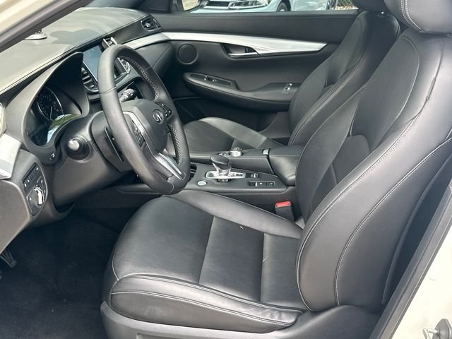 Used 2020 White INFINITI ESSENTIAL image 9