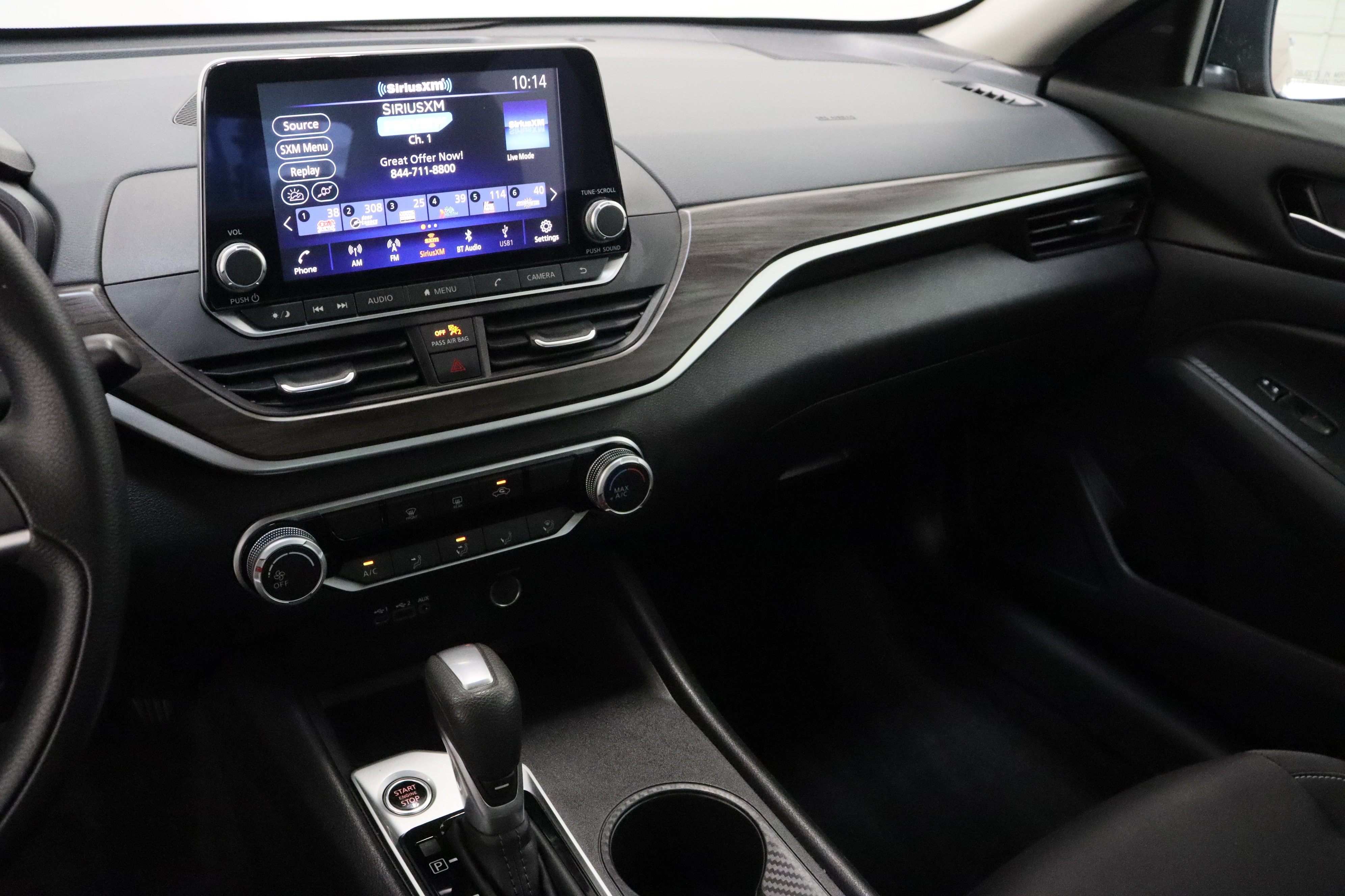 2025 Nissan Altima SV - Photo 16