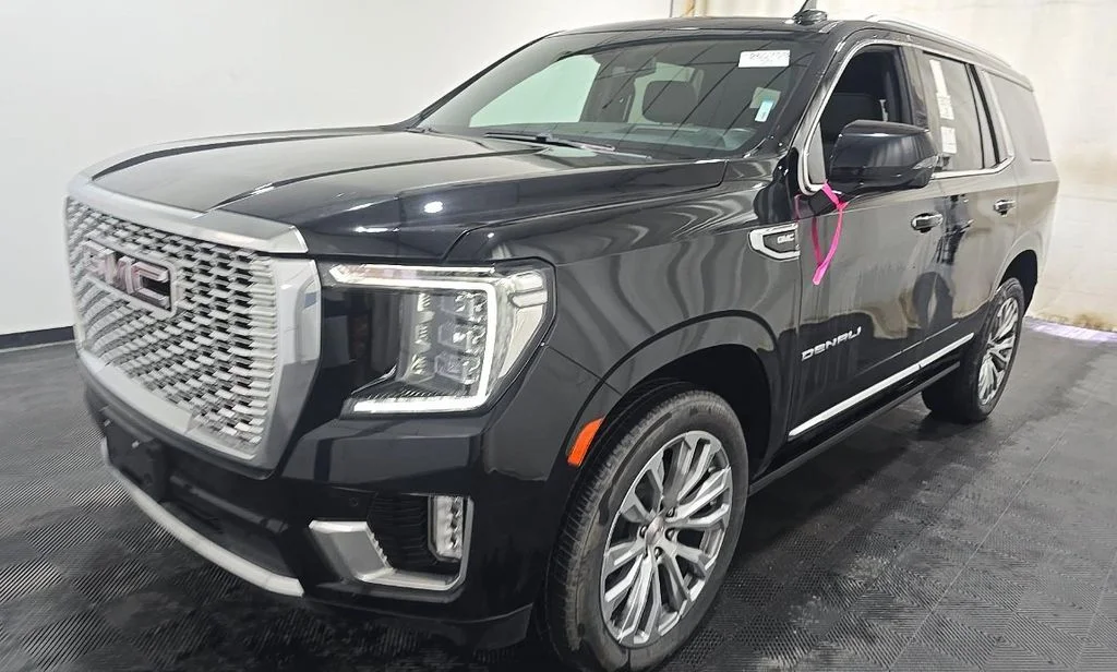 Used 2023 Black GMC Denali image 2