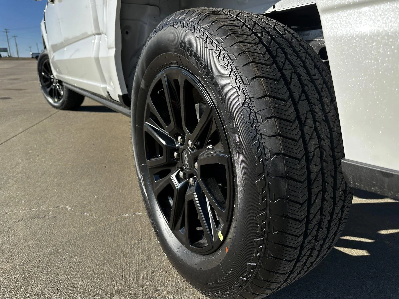 New 2025 Star White Metallic Tri-Coat Ford Platinum image 6