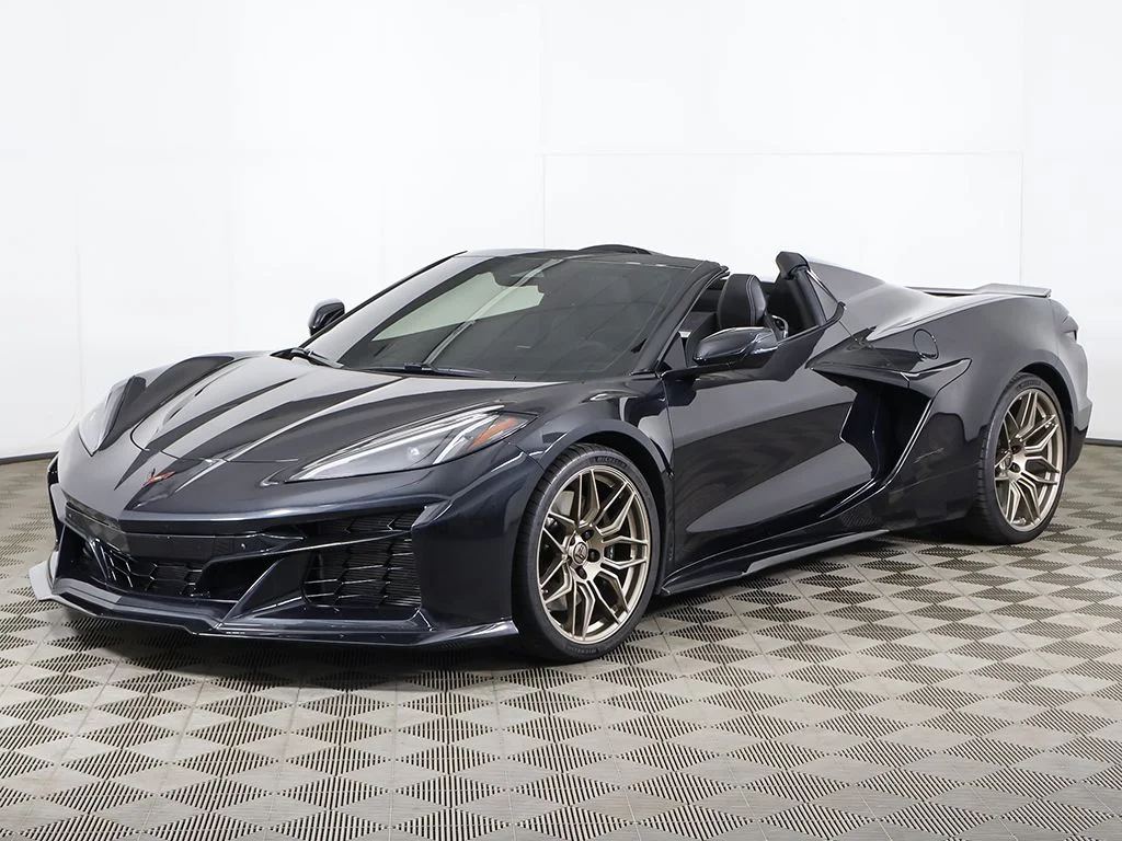 Used 2024 Carbon Flash Metallic Chevrolet Z06 image 11