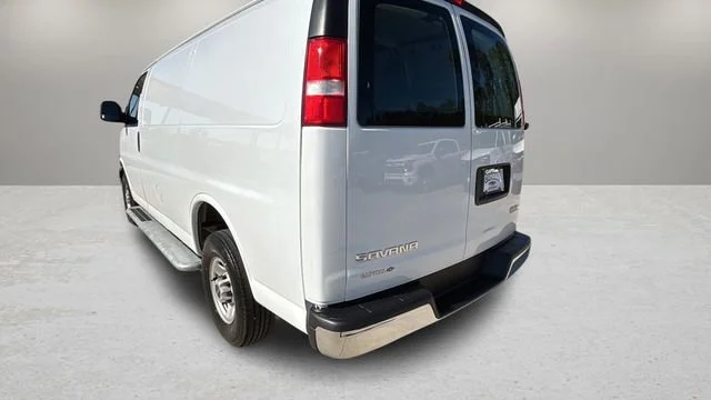 Used 2024 Summit White GMC Work Van image 34