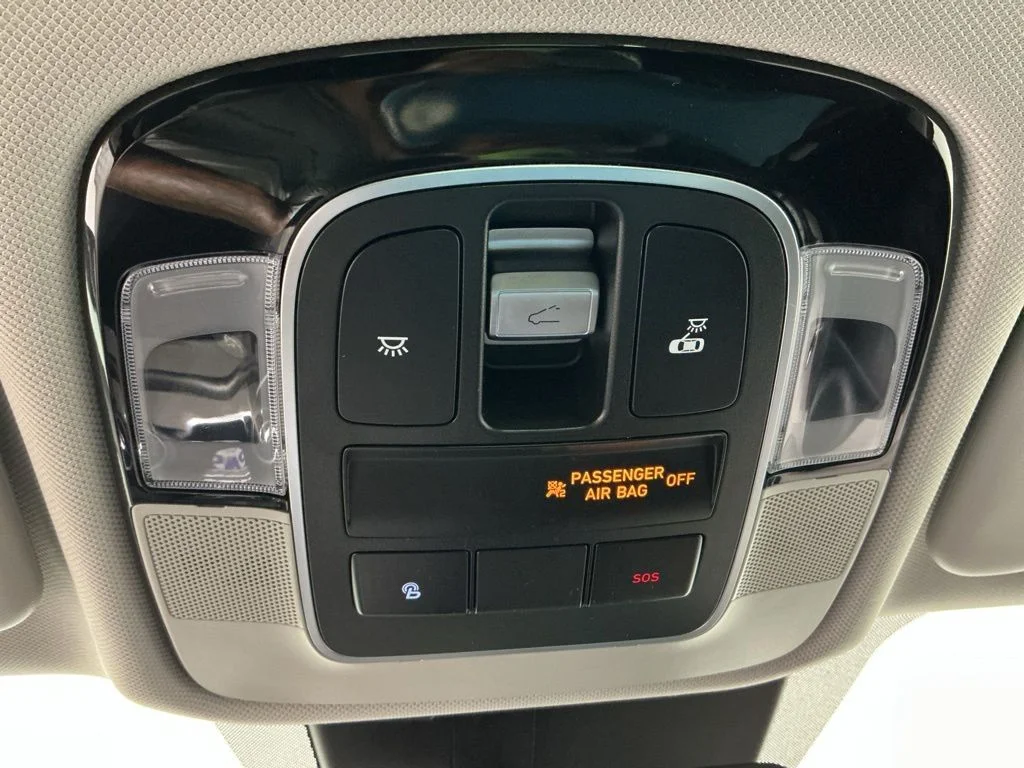Certified Used 2022 Blue Hyundai SEL Convenience image 28