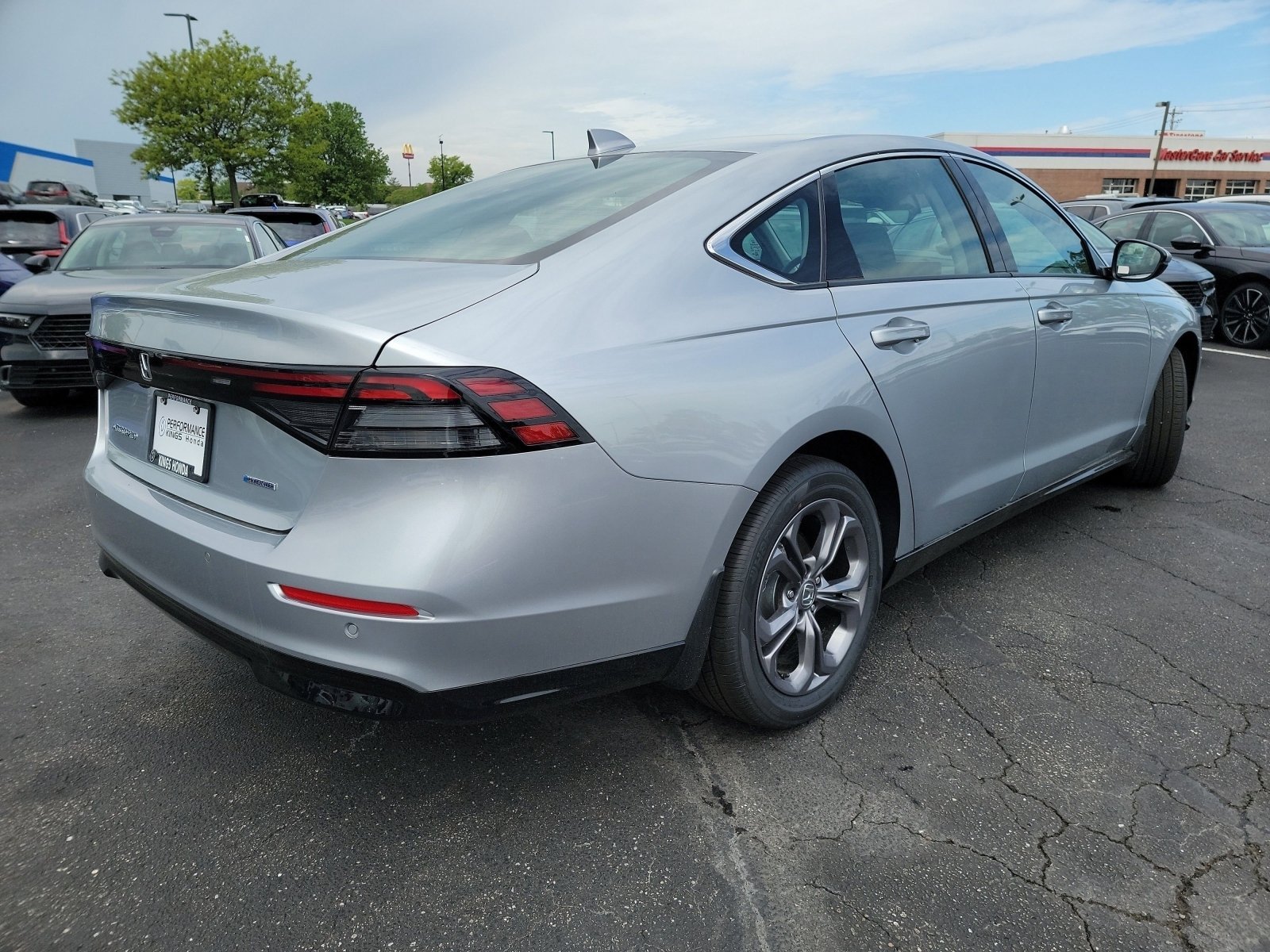 2025 Honda Accord Hybrid EX-L - Photo 27