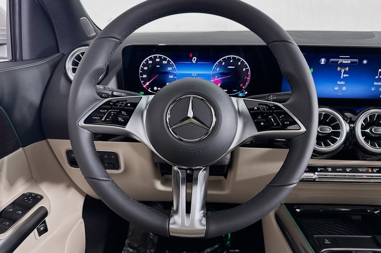 Certified Used 2026 Polar White Mercedes-Benz GLA 250 image 18