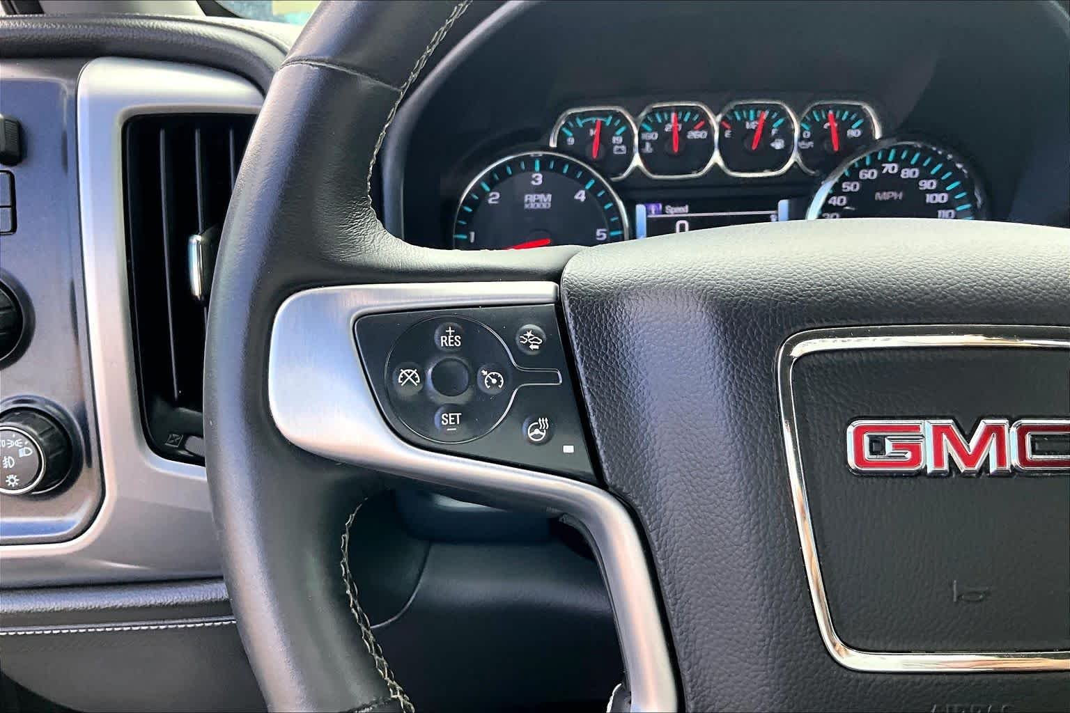 Used 2018 Onyx Black GMC SLT image 21