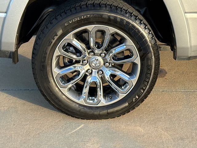 Used 2021 Silver Ram Laramie image 10