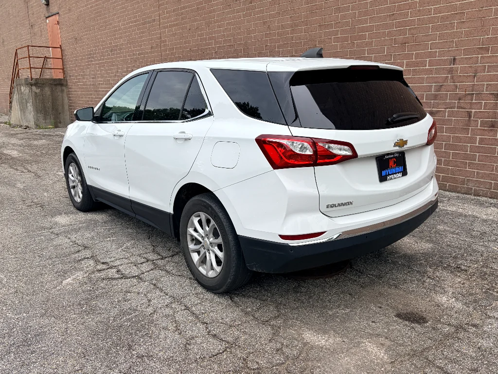 Used 2020 Summit White Chevrolet LT image 3