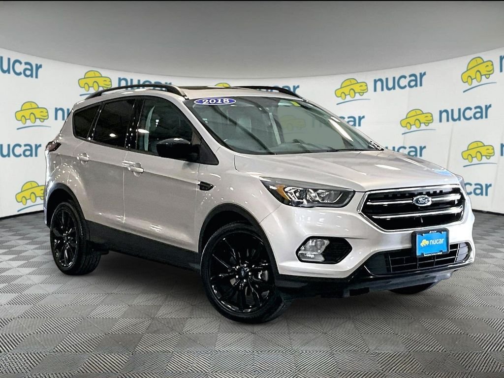 Used 2018 Silver Ford SE image 1
