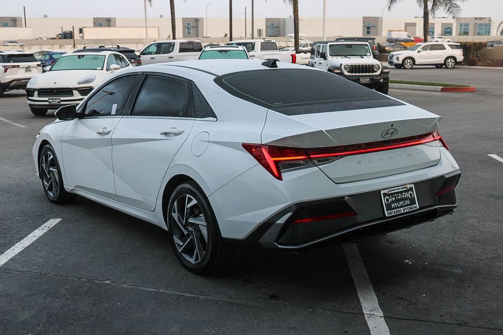 2024 Hyundai Elantra SEL - Photo 7